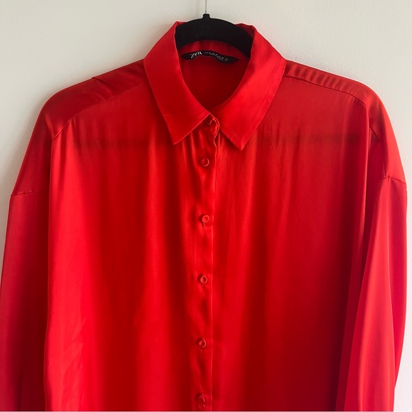 Zara - Satin Effect - Button Down - Red - Picture 2 of 3